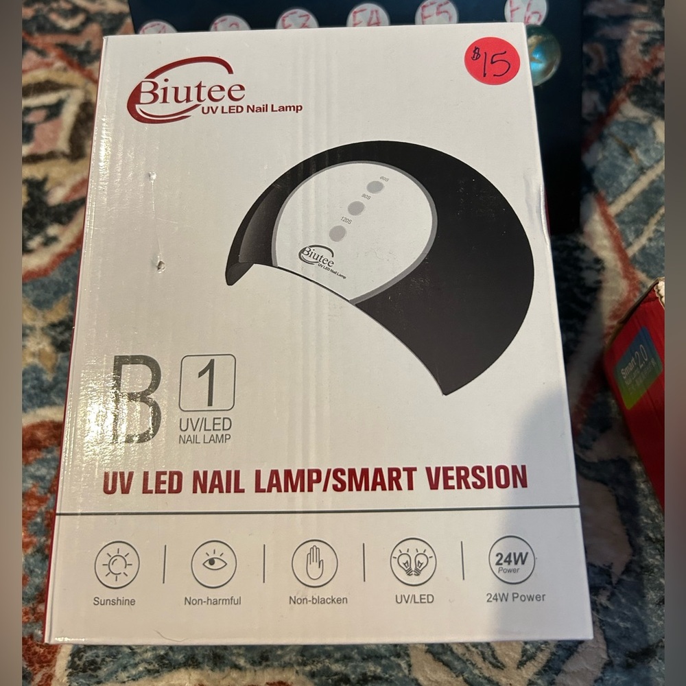 *New in box Biutee UV LED Nail Lamp*